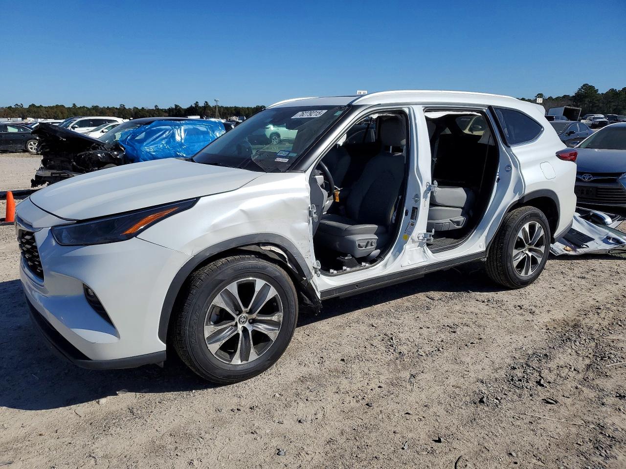TOYOTA HIGHLANDER 2023
