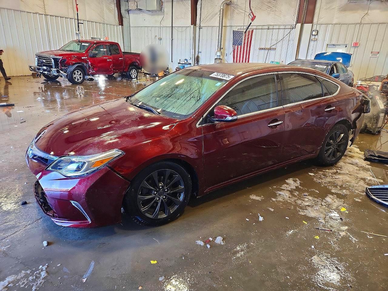 TOYOTA AVALON 2016