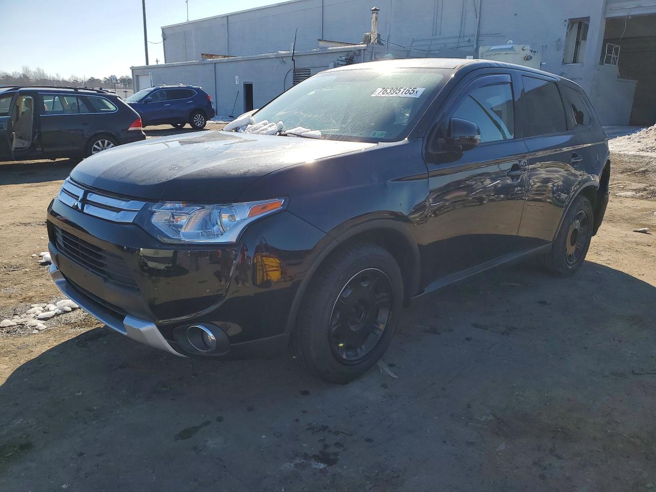 MITSUBISHI OUTLANDER 2015