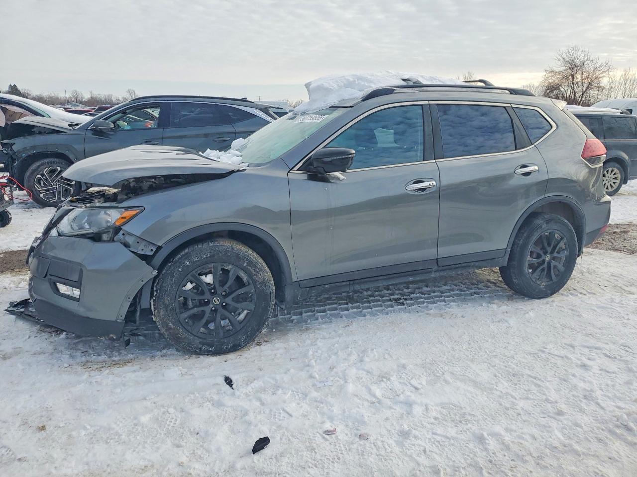 NISSAN ROGUE 2018