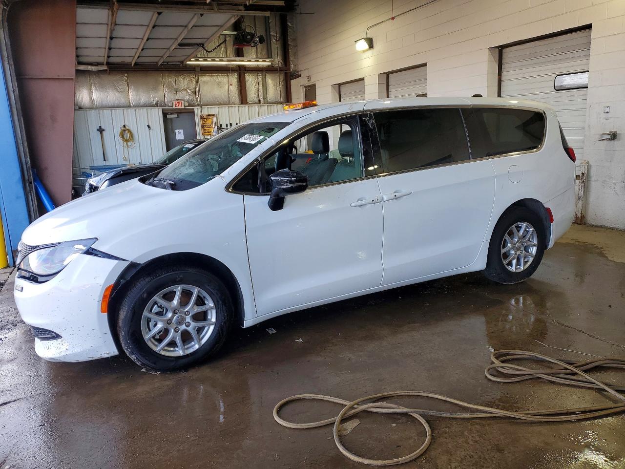CHRYSLER VOYAGER 2025
