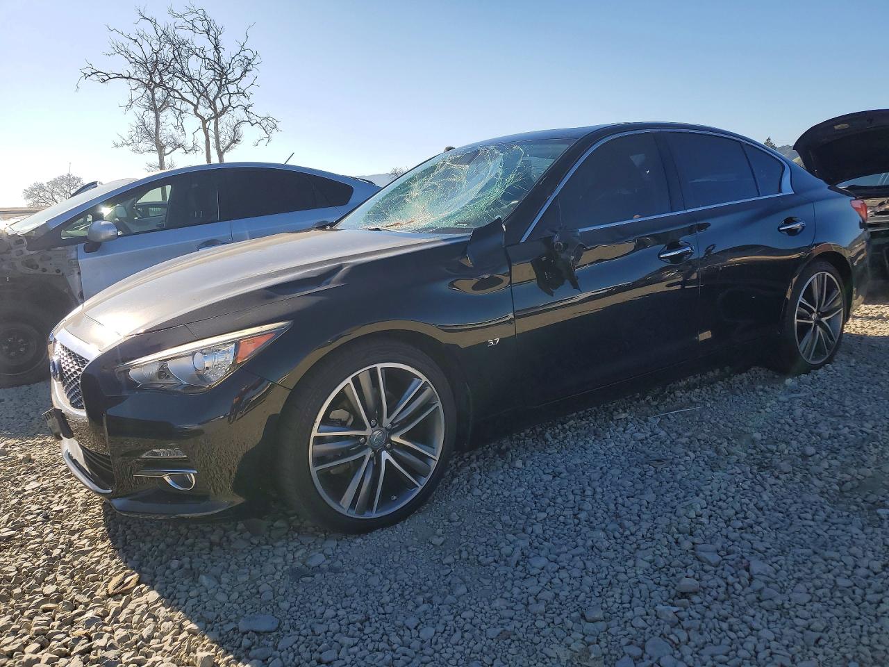 INFINITI Q50 BASE 2015