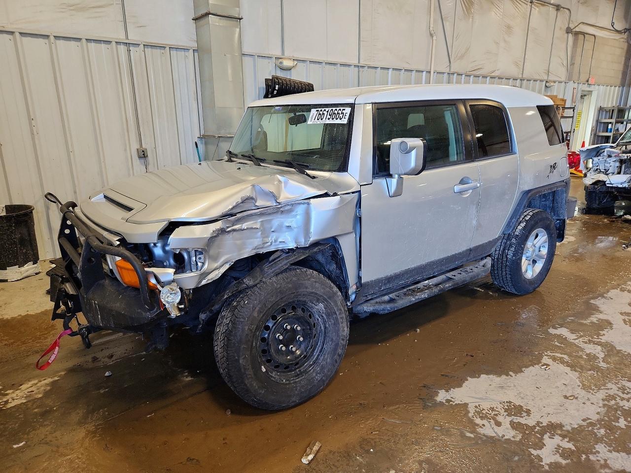 TOYOTA FJ CRUISER 2008