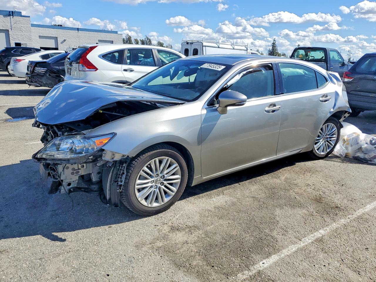 LEXUS ES 2015