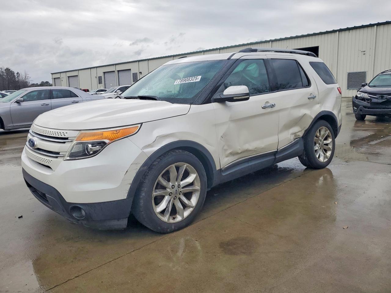 FORD EXPLORER 2011