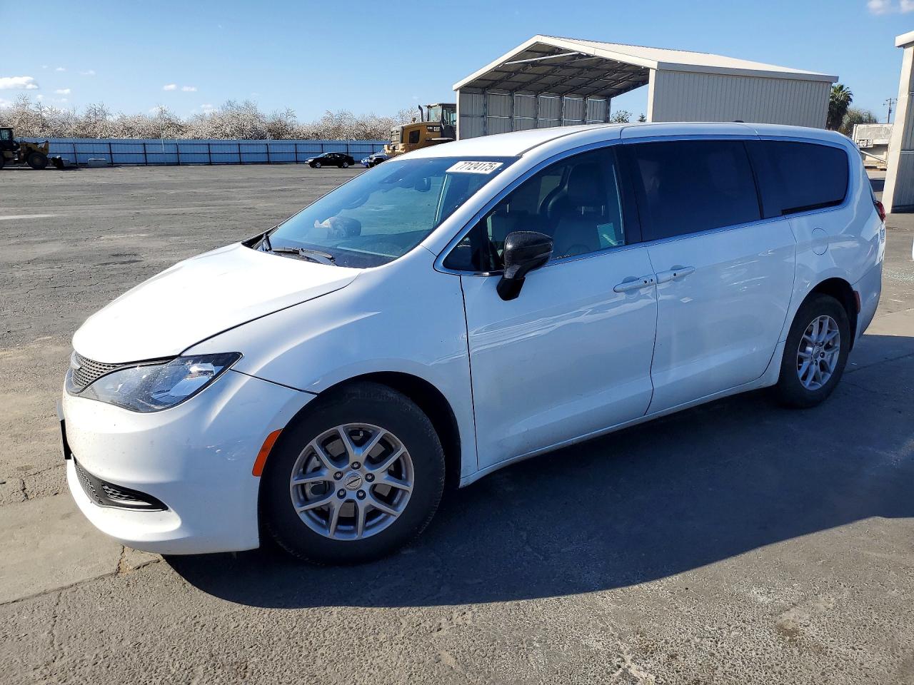 CHRYSLER VOYAGER LX 2025