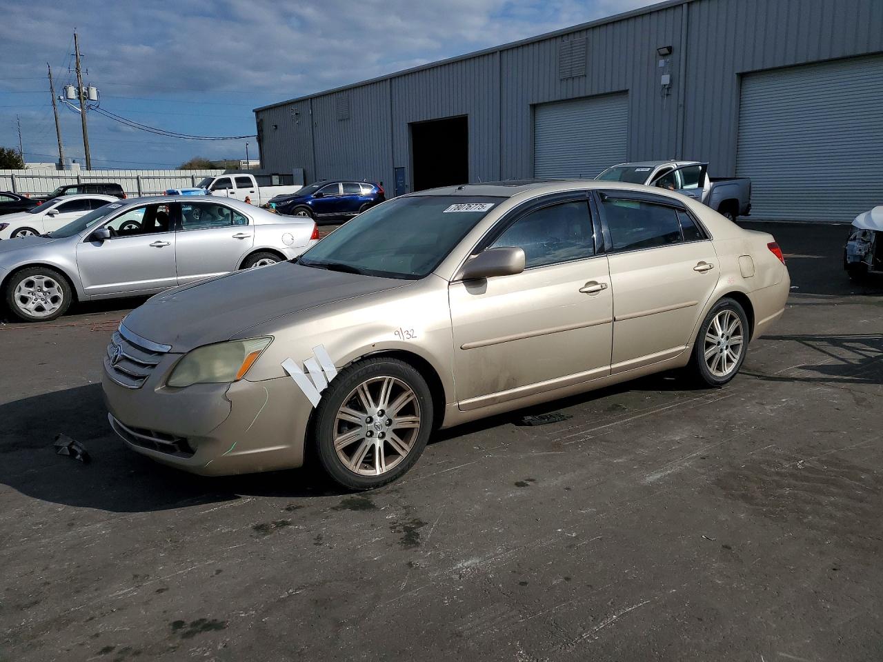 TOYOTA AVALON 2006