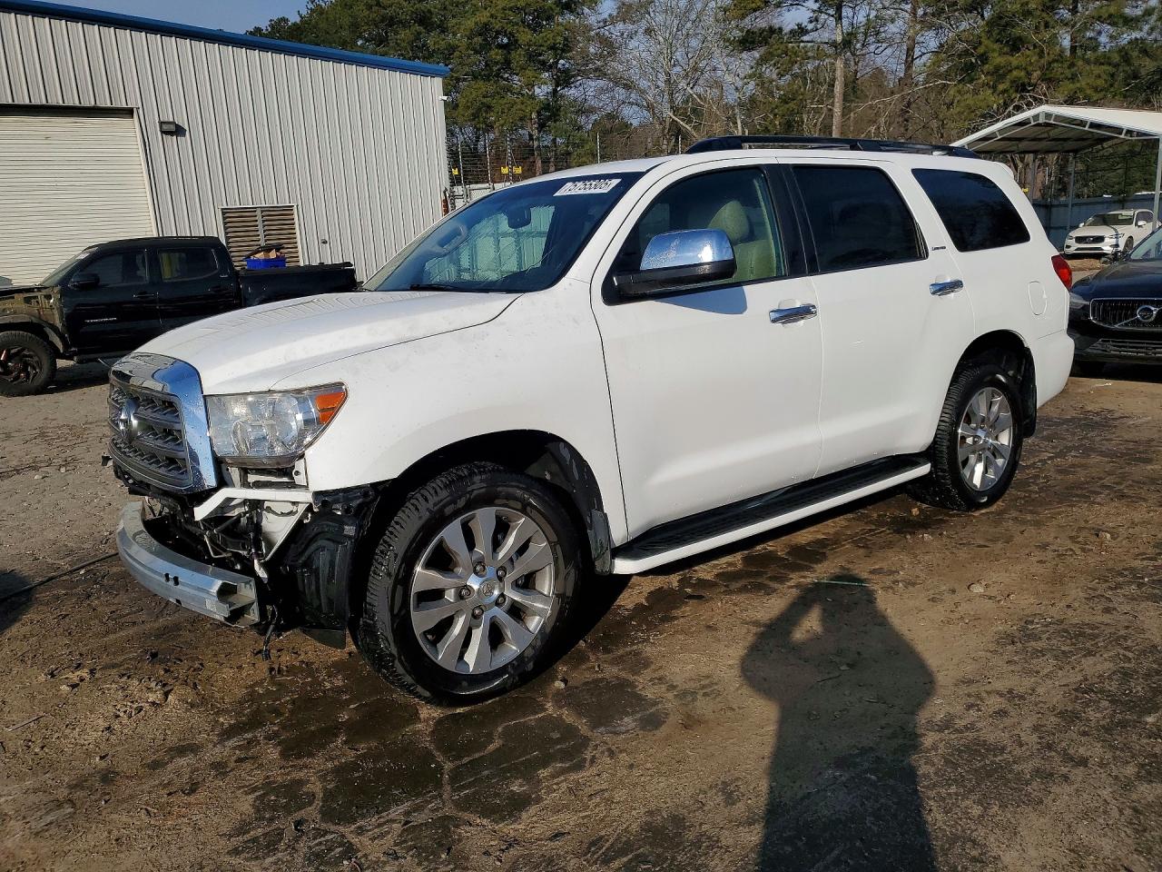 TOYOTA SEQUOIA 2017