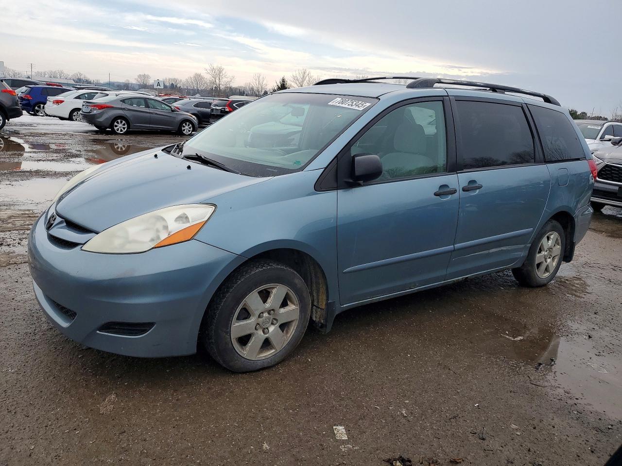 TOYOTA SIENNA 2009