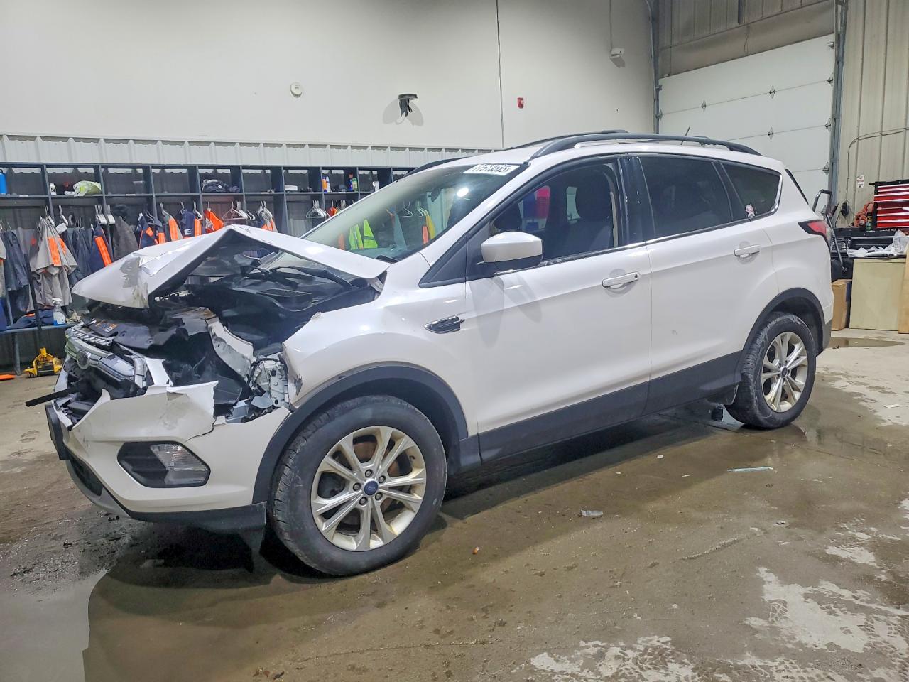 FORD ESCAPE 2018