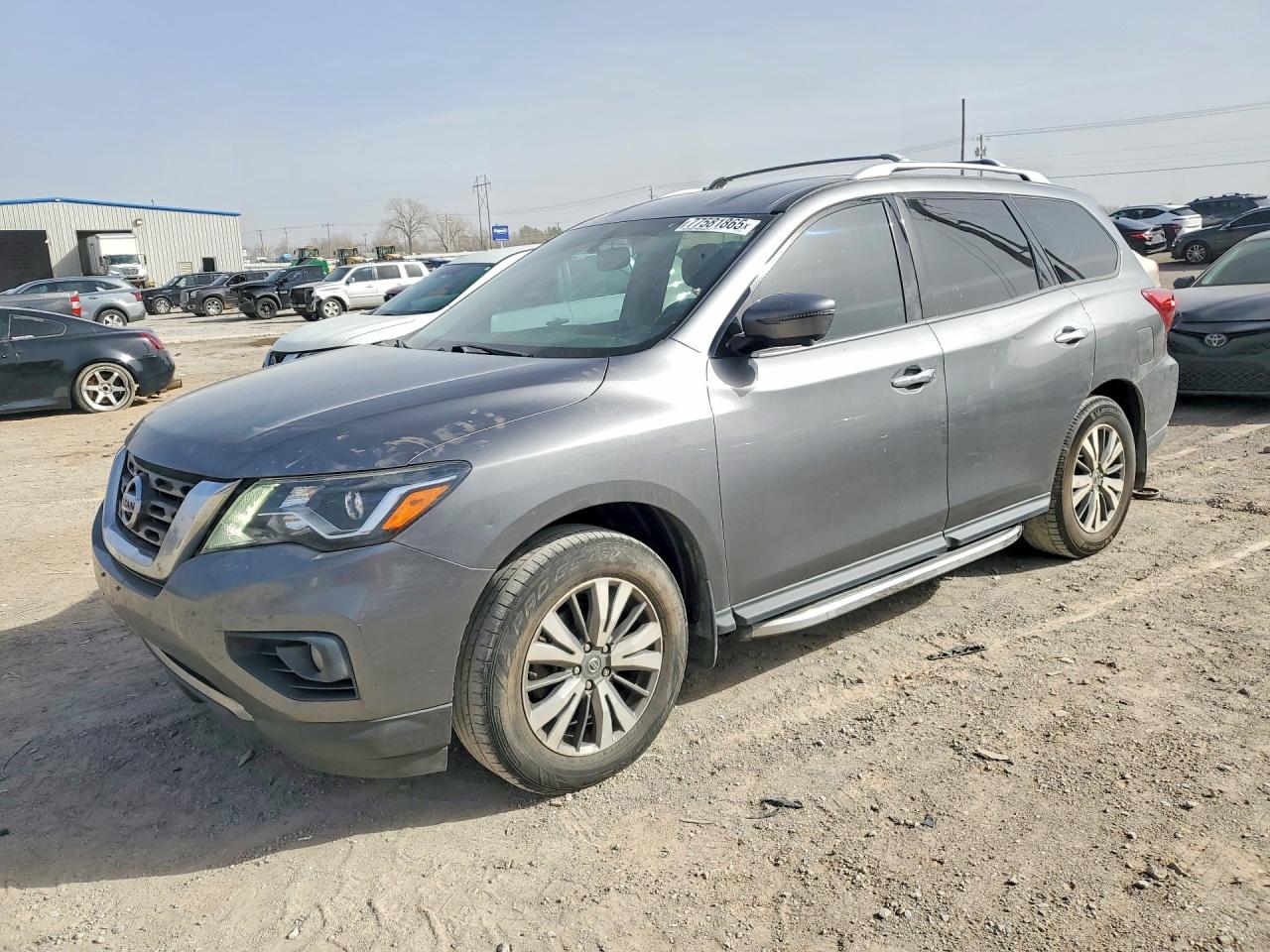 NISSAN PATHFINDER 2019