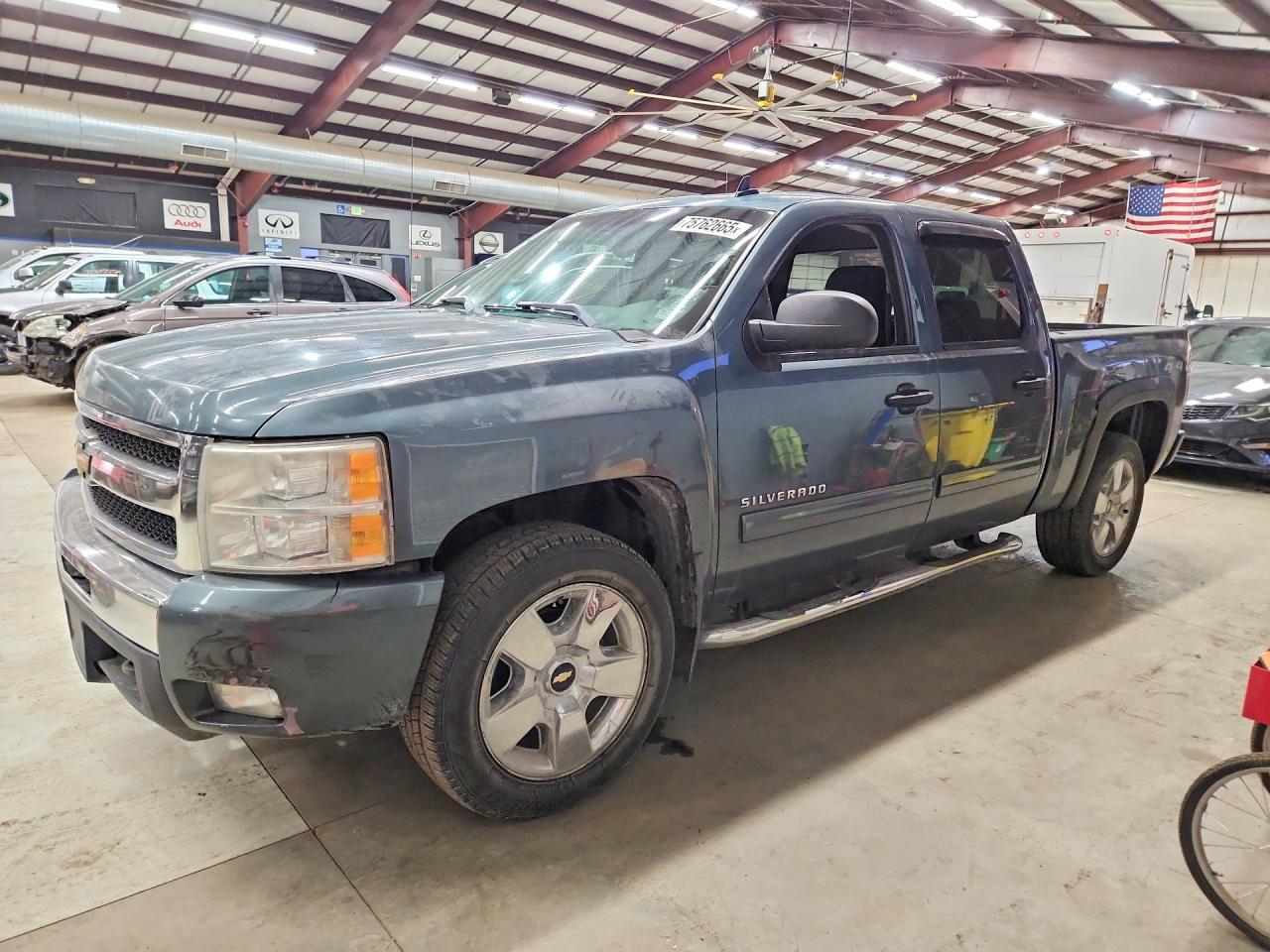 CHEVROLET SILVERADO 2011
