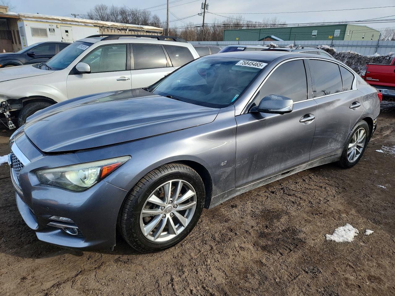 INFINITI Q50 2015