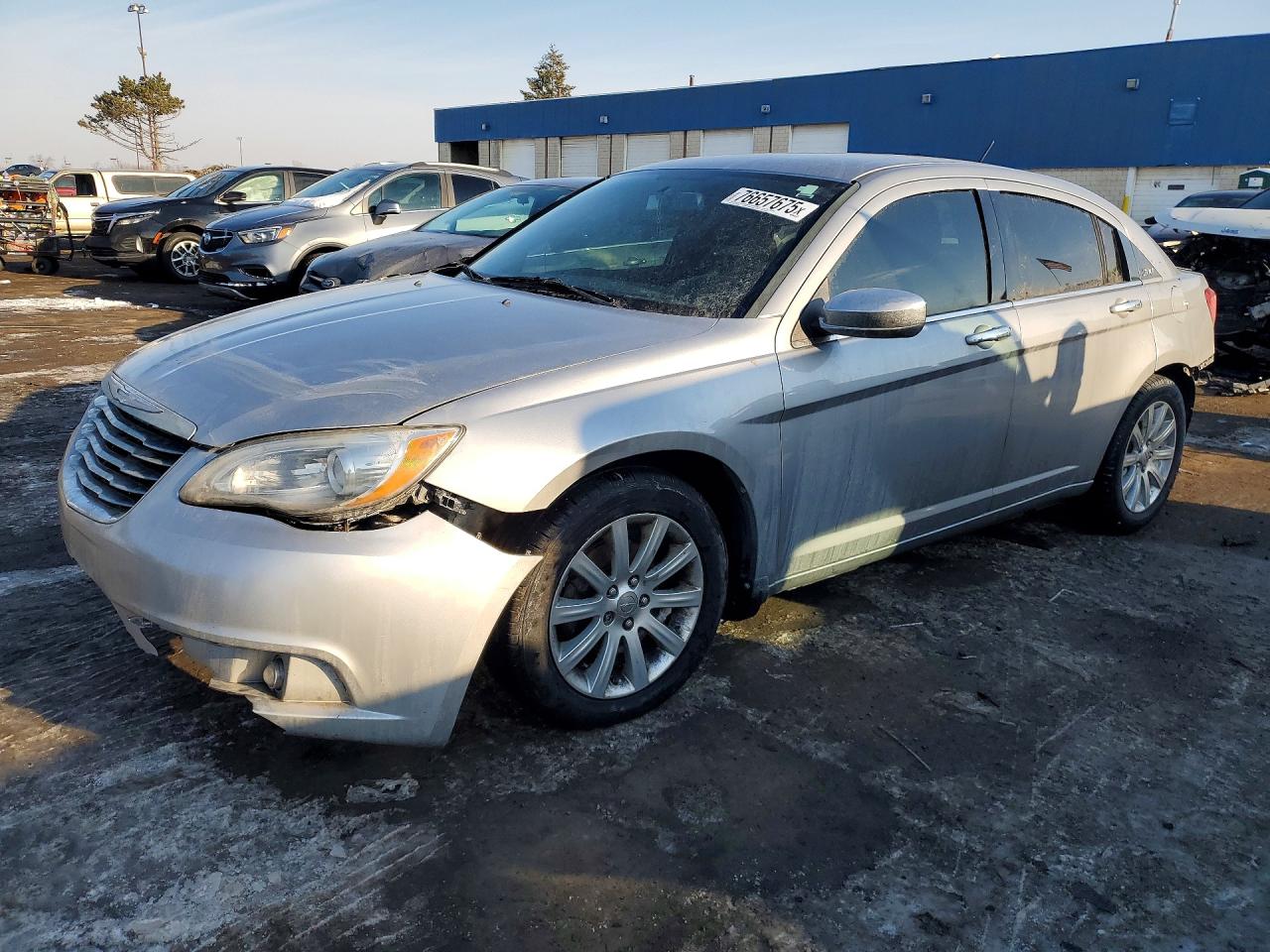 CHRYSLER 200 2013