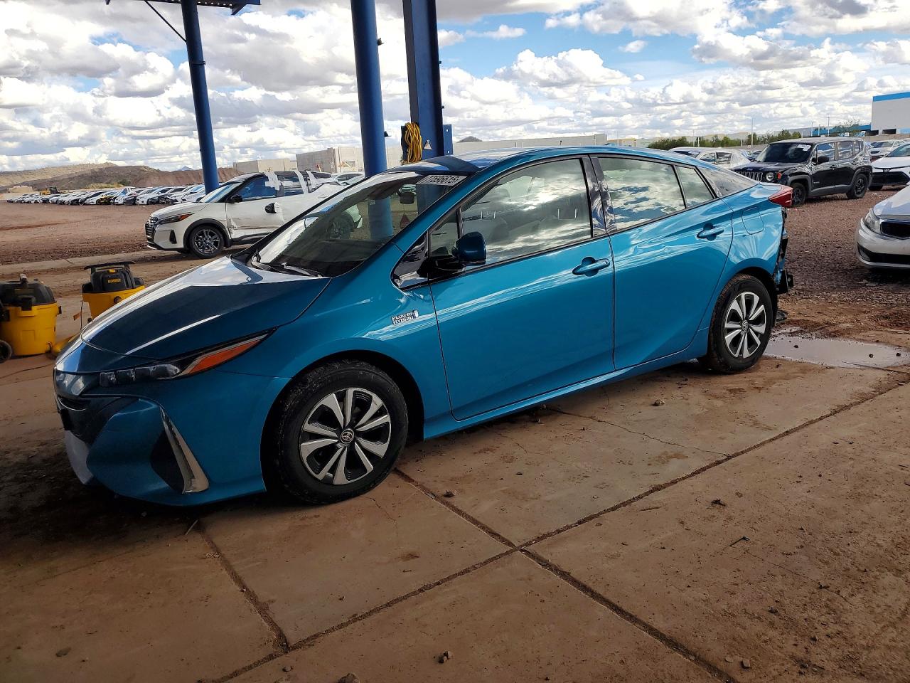 TOYOTA PRIUS PRIME 2017