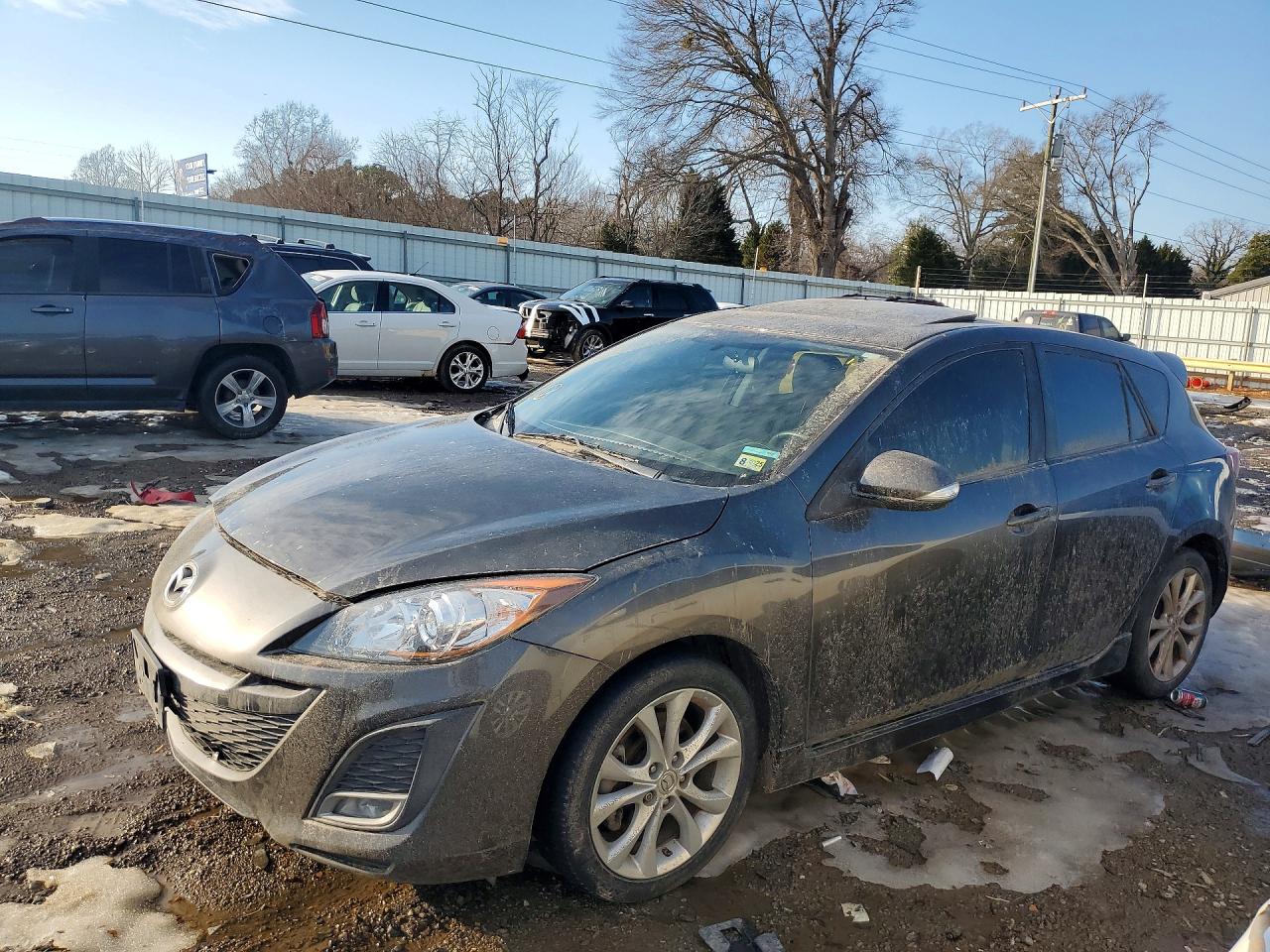 MAZDA 3 2010