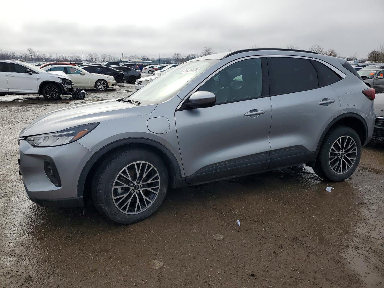 FORD ESCAPE 2024