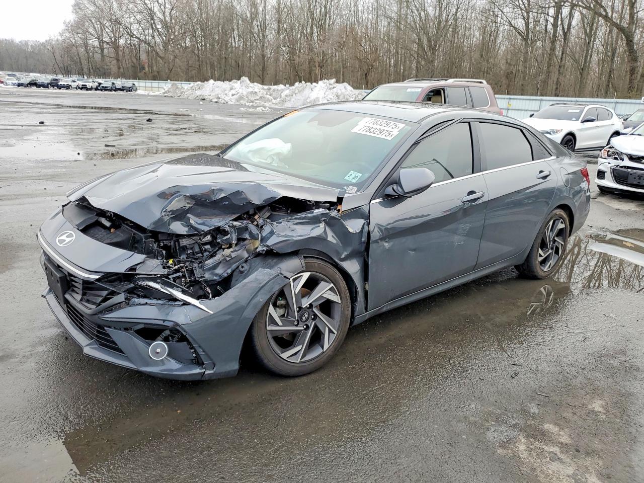 HYUNDAI ELANTRA 2024