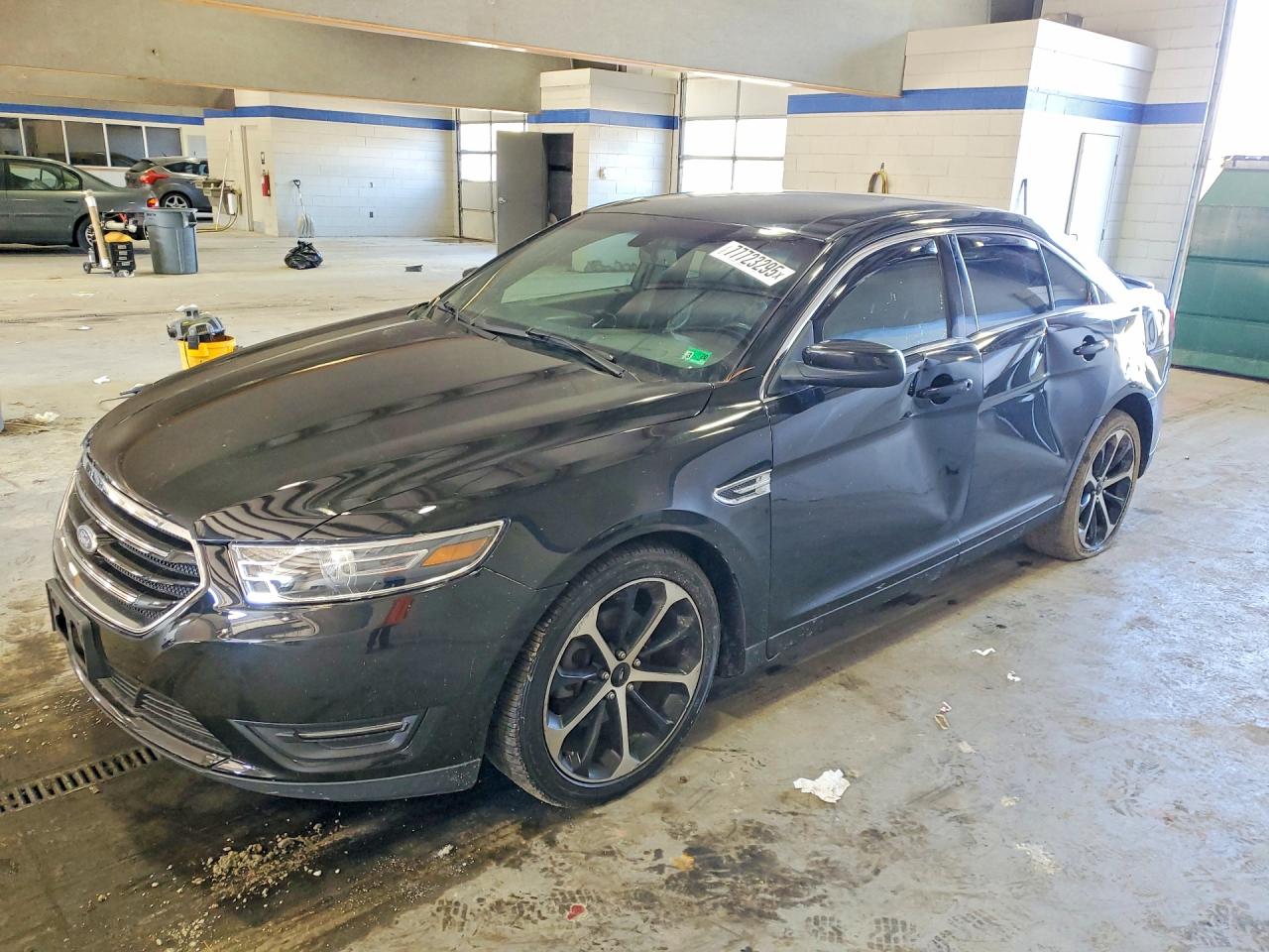 FORD TAURUS 2015