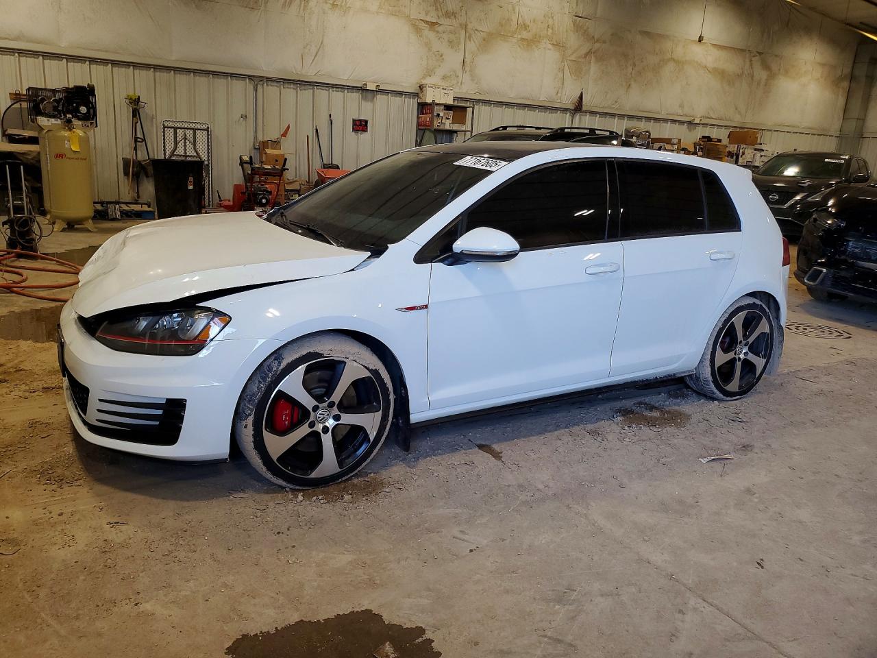 VOLKSWAGEN GTI 2017