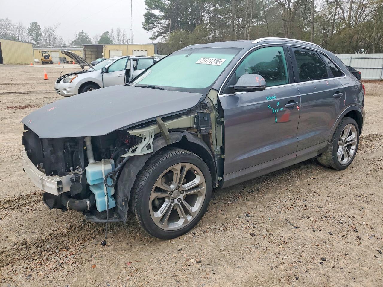 AUDI Q3 2016