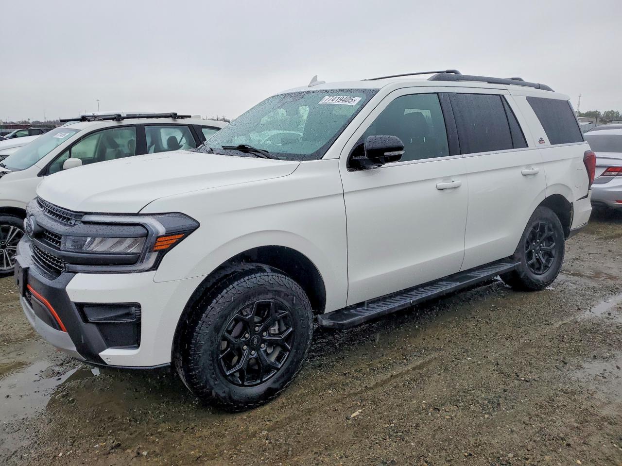 FORD EXPEDITION 2022