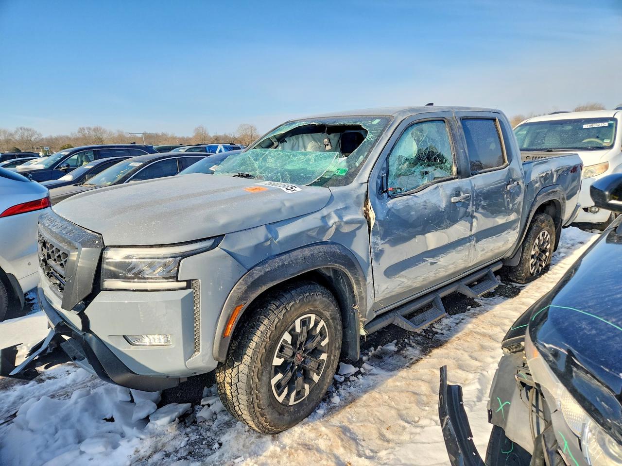 NISSAN FRONTIER 2023