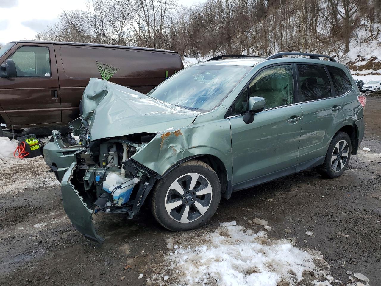 SUBARU FORESTER 2018