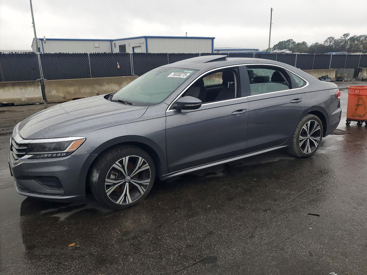 VOLKSWAGEN PASSAT 2021