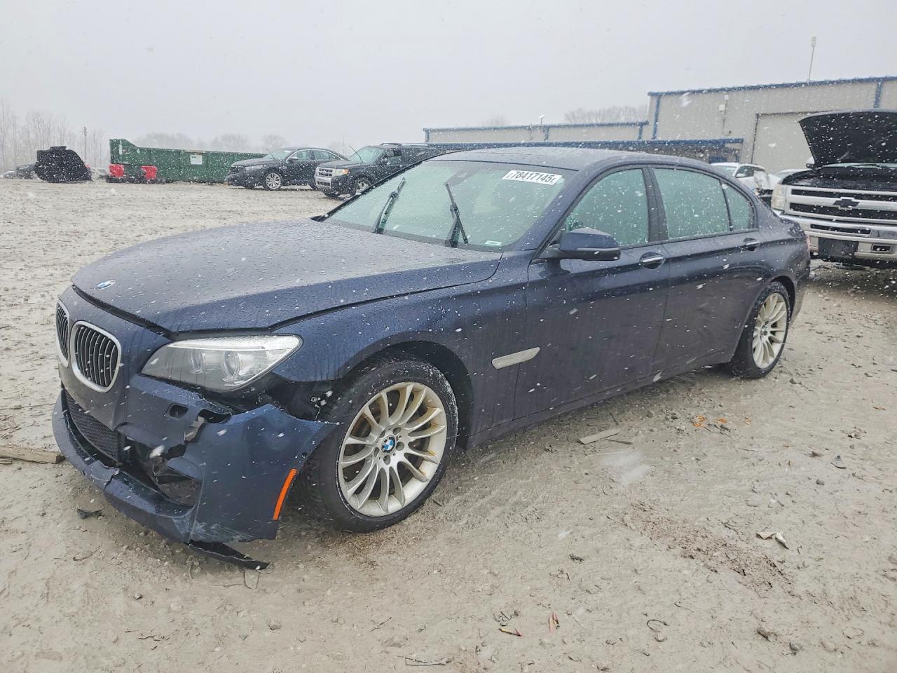 BMW 750 2014