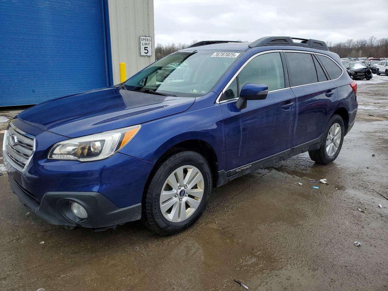SUBARU OUTBACK 2015