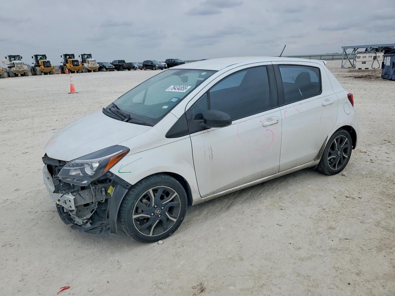 TOYOTA YARIS 2015
