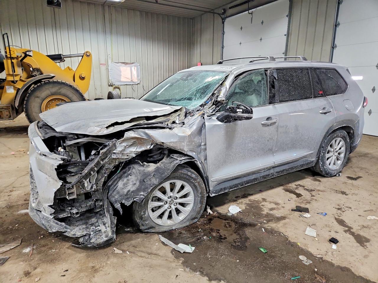 TOYOTA GRAND HIGHLANDER 2024