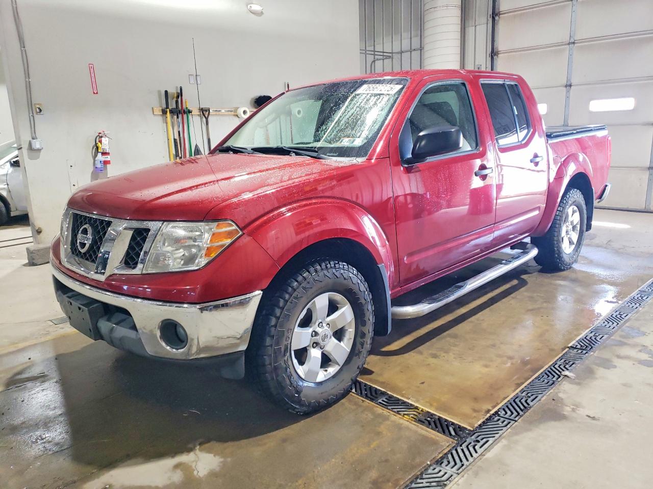 NISSAN FRONTIER 2010
