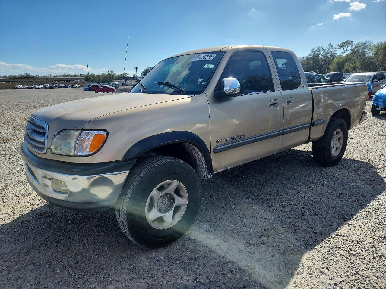 TOYOTA TUNDRA 2002