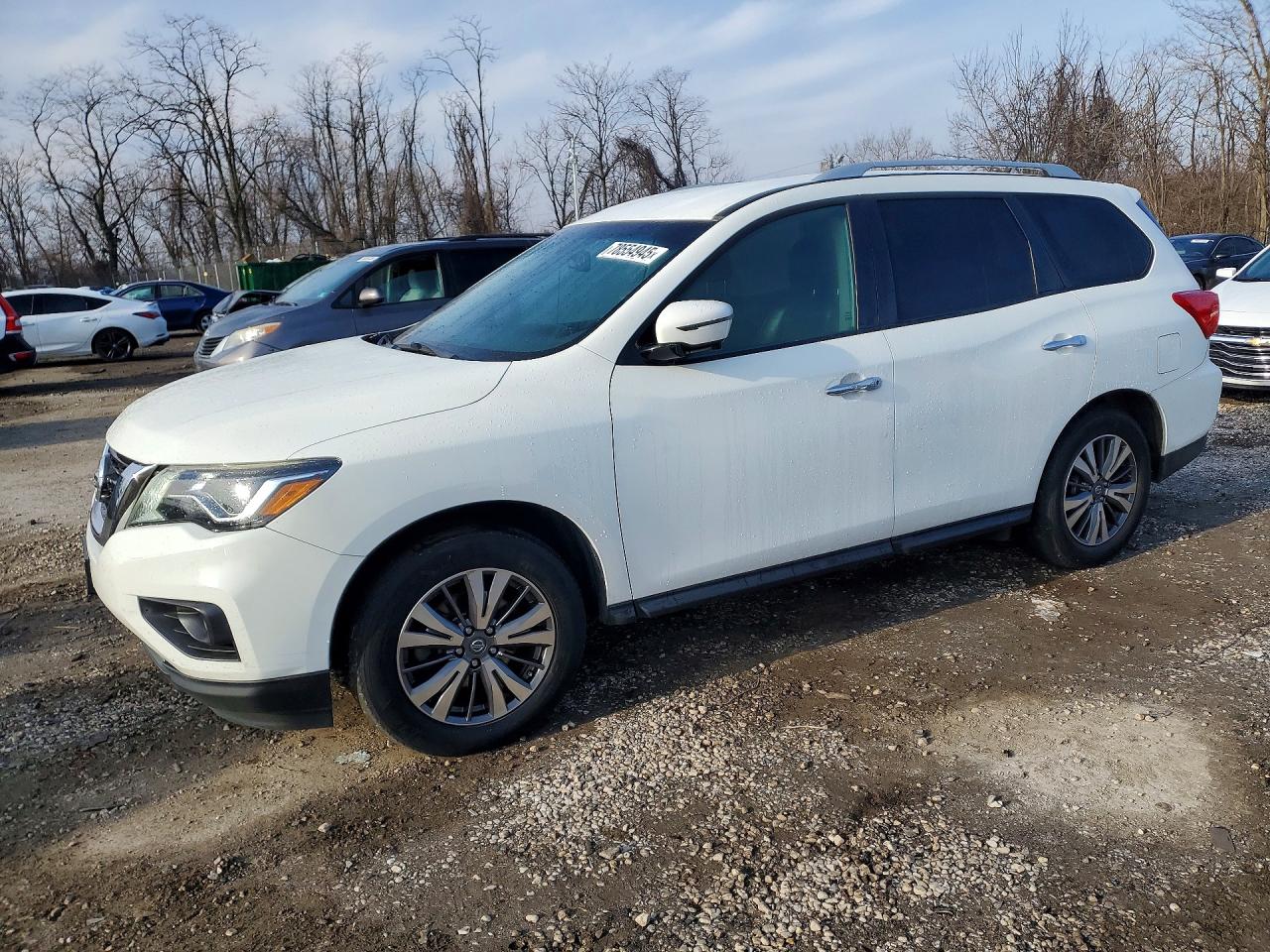 NISSAN PATHFINDER 2017