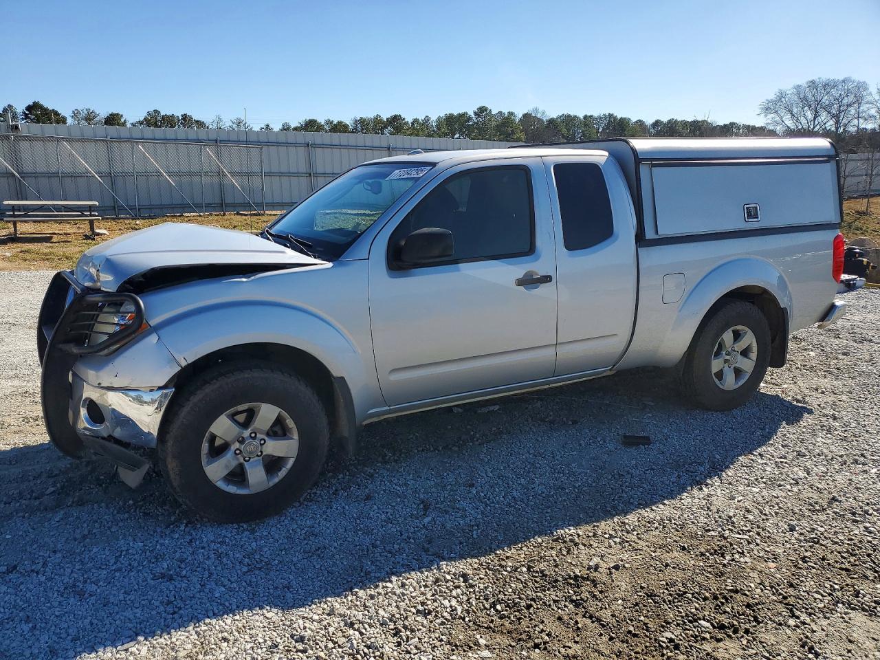 NISSAN FRONTIER 2011