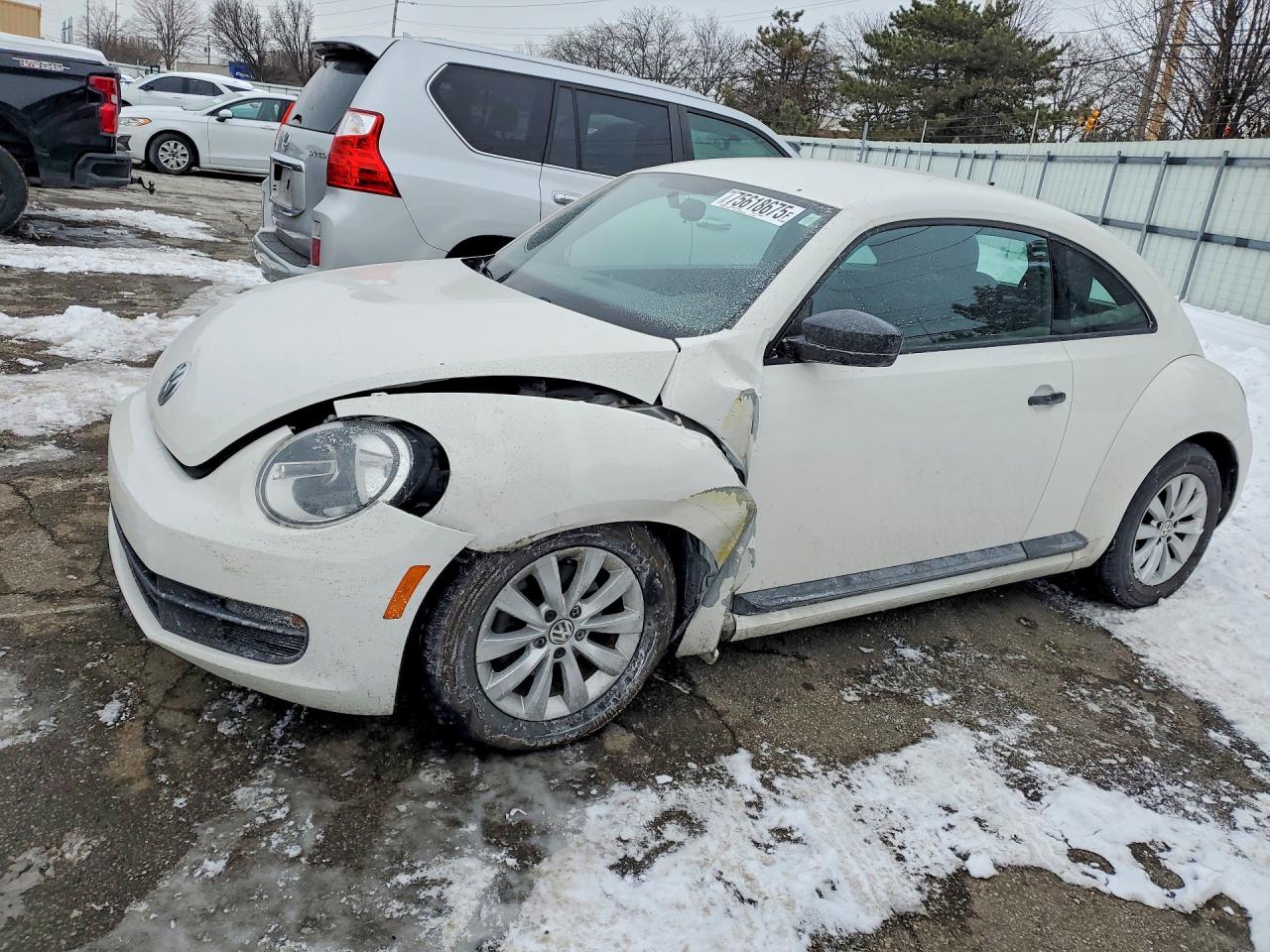 VOLKSWAGEN BEETLE 2014