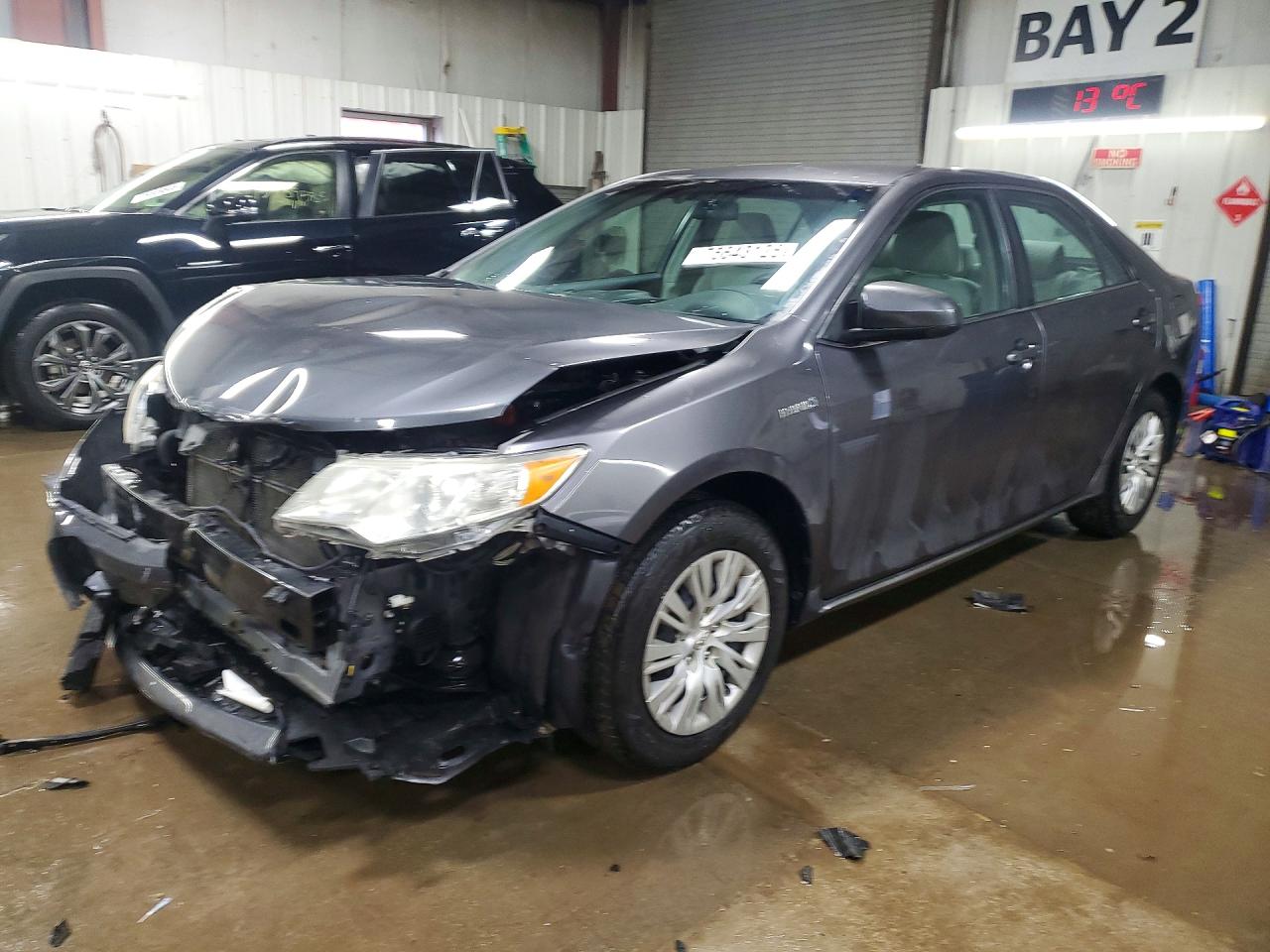 TOYOTA CAMRY HYBRID 2013