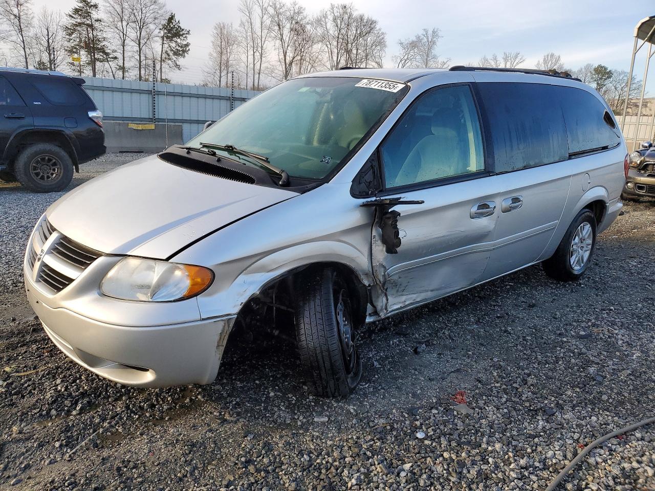 DODGE GRAND CARAVAN 2005