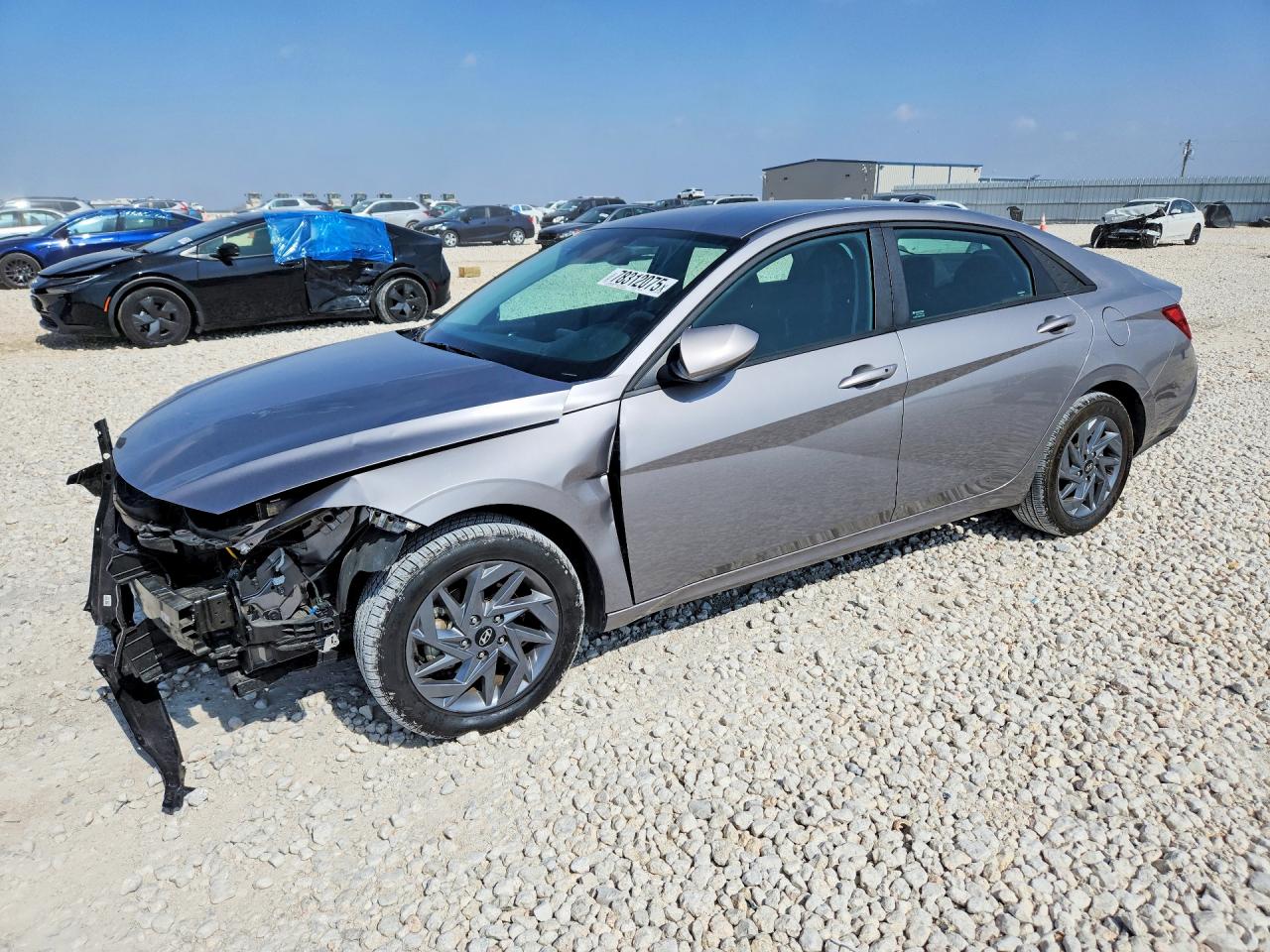 HYUNDAI ELANTRA 2024