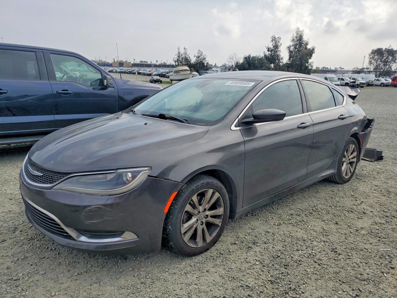 CHRYSLER 200 2015