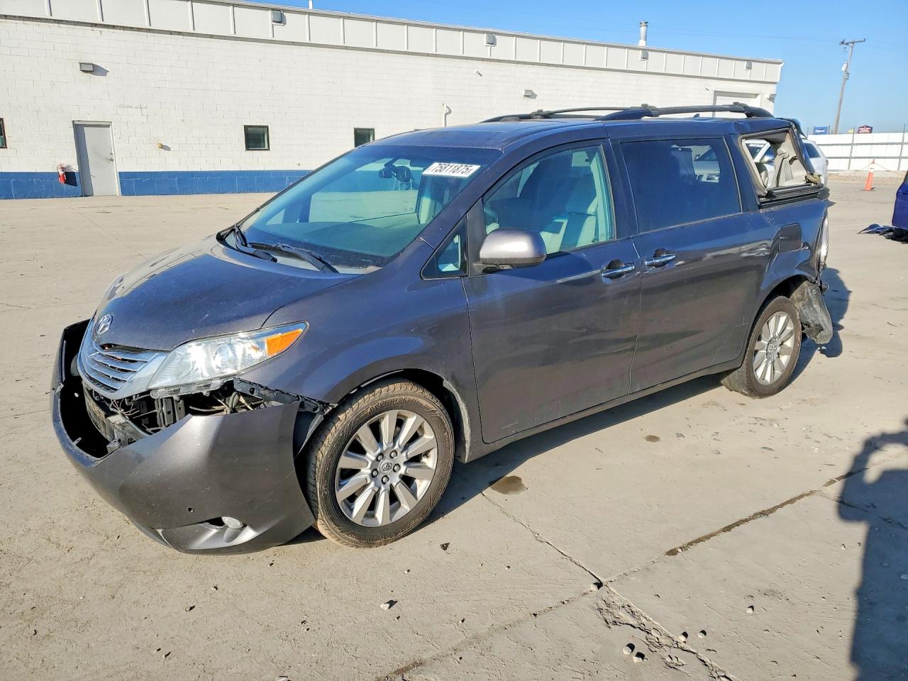 TOYOTA SIENNA 2012