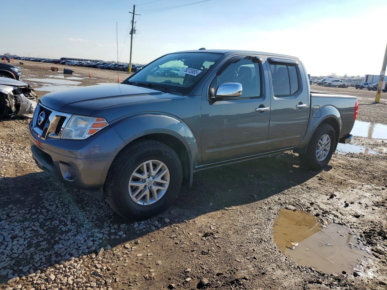 NISSAN FRONTIER 2017