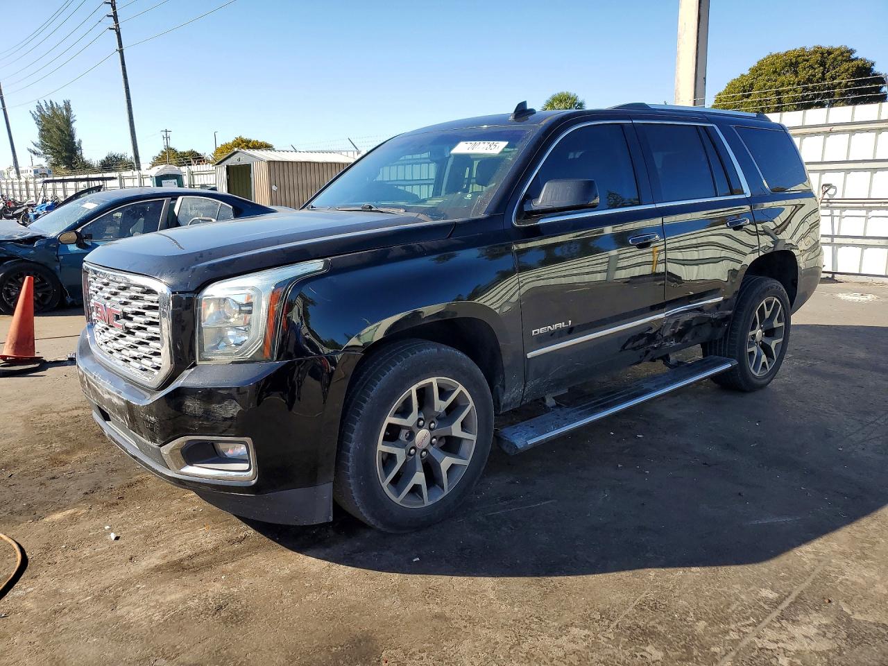 GMC YUKON 2018