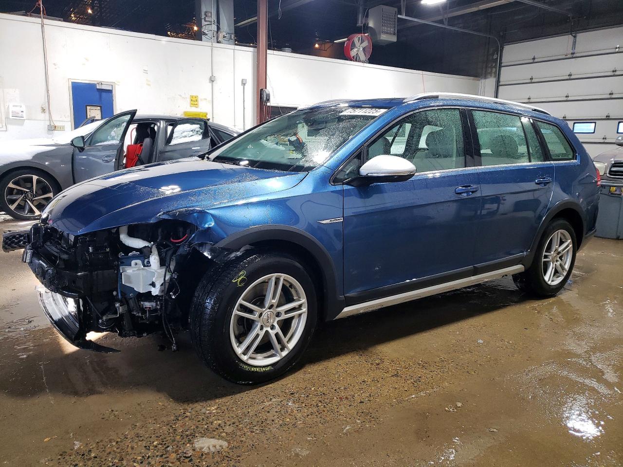 VOLKSWAGEN GOLF ALLTRACK 2019
