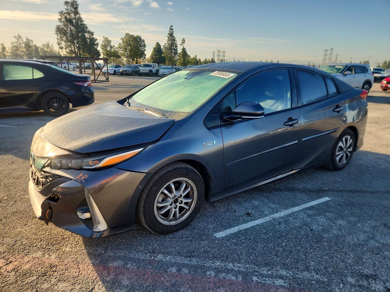 TOYOTA PRIUS PRIME 2017