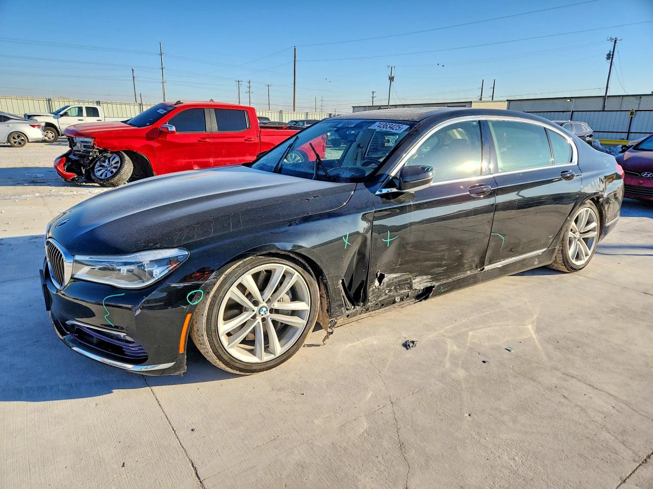 BMW 750 2016