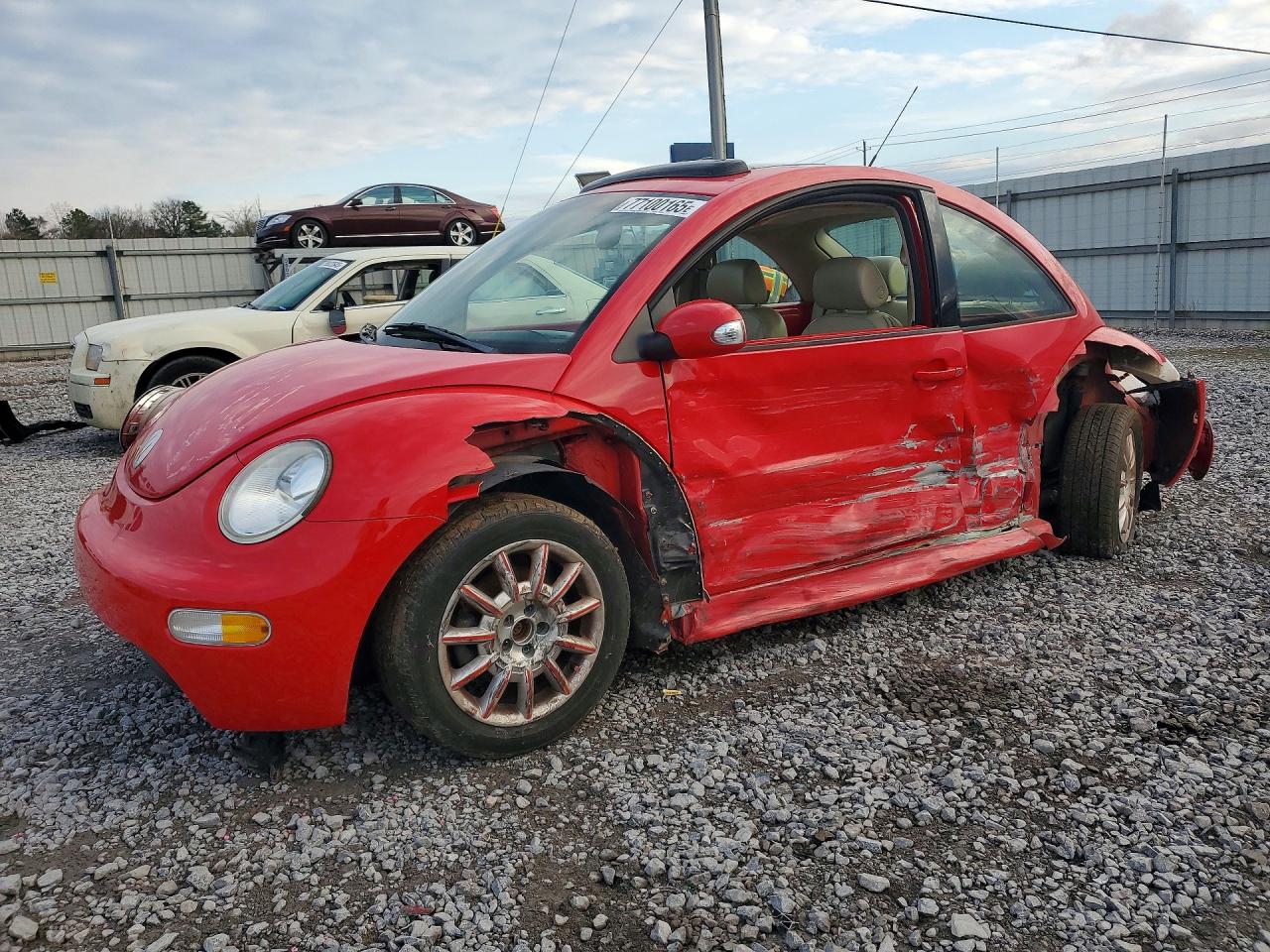 VOLKSWAGEN NEW BEETLE 2004