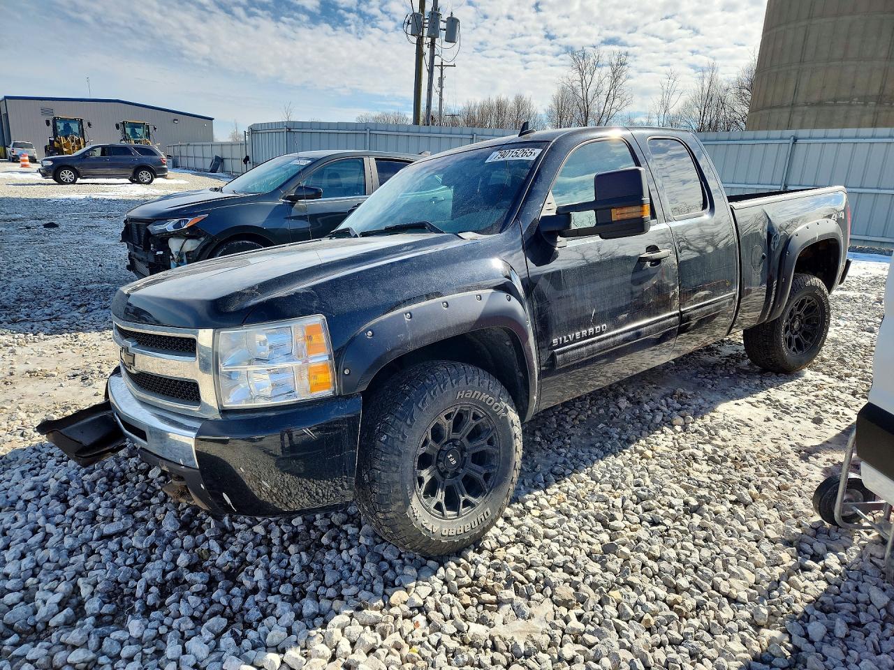 CHEVROLET SILVERADO 2011